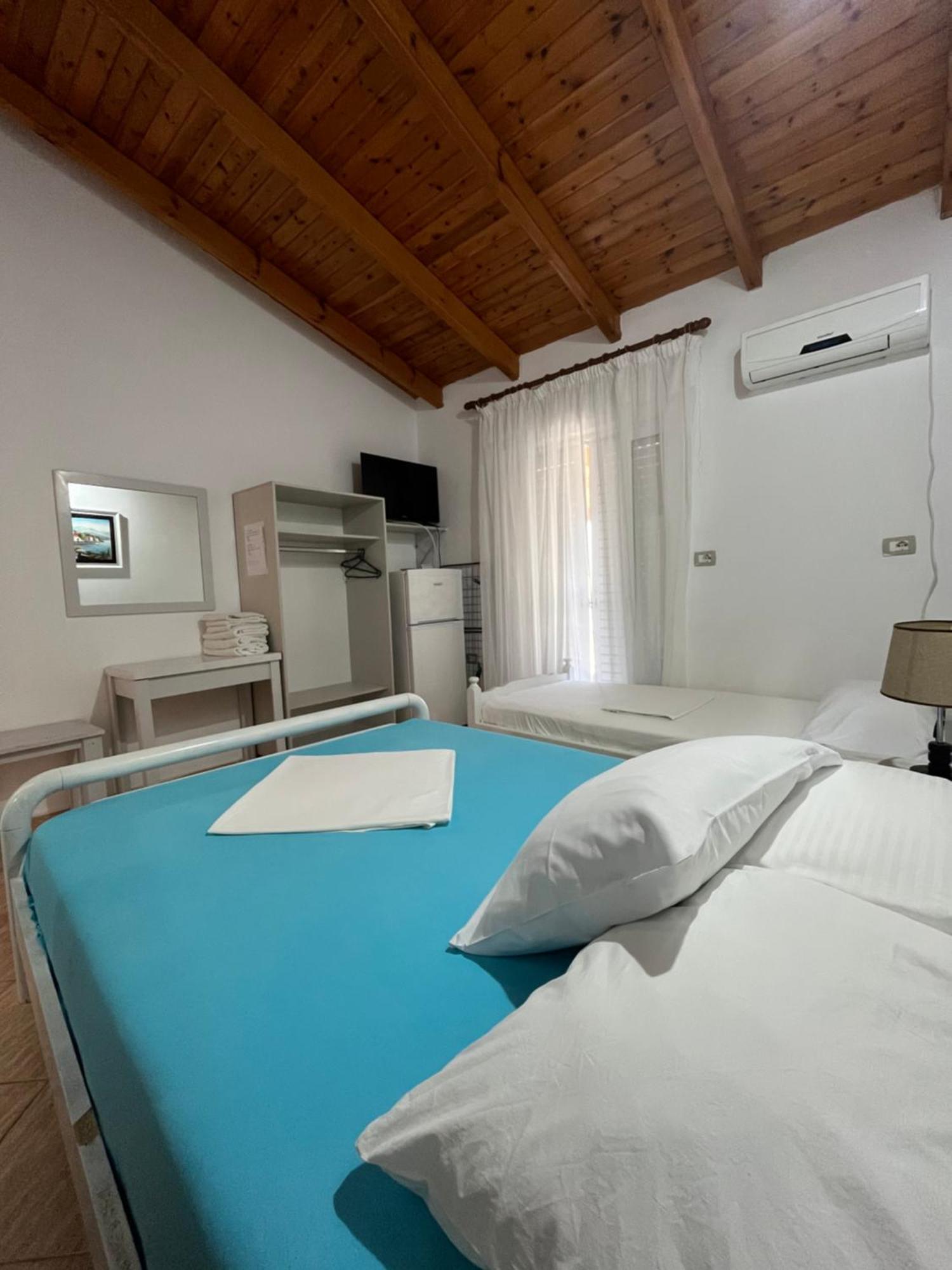 Hotel Portokali Himare Exterior photo