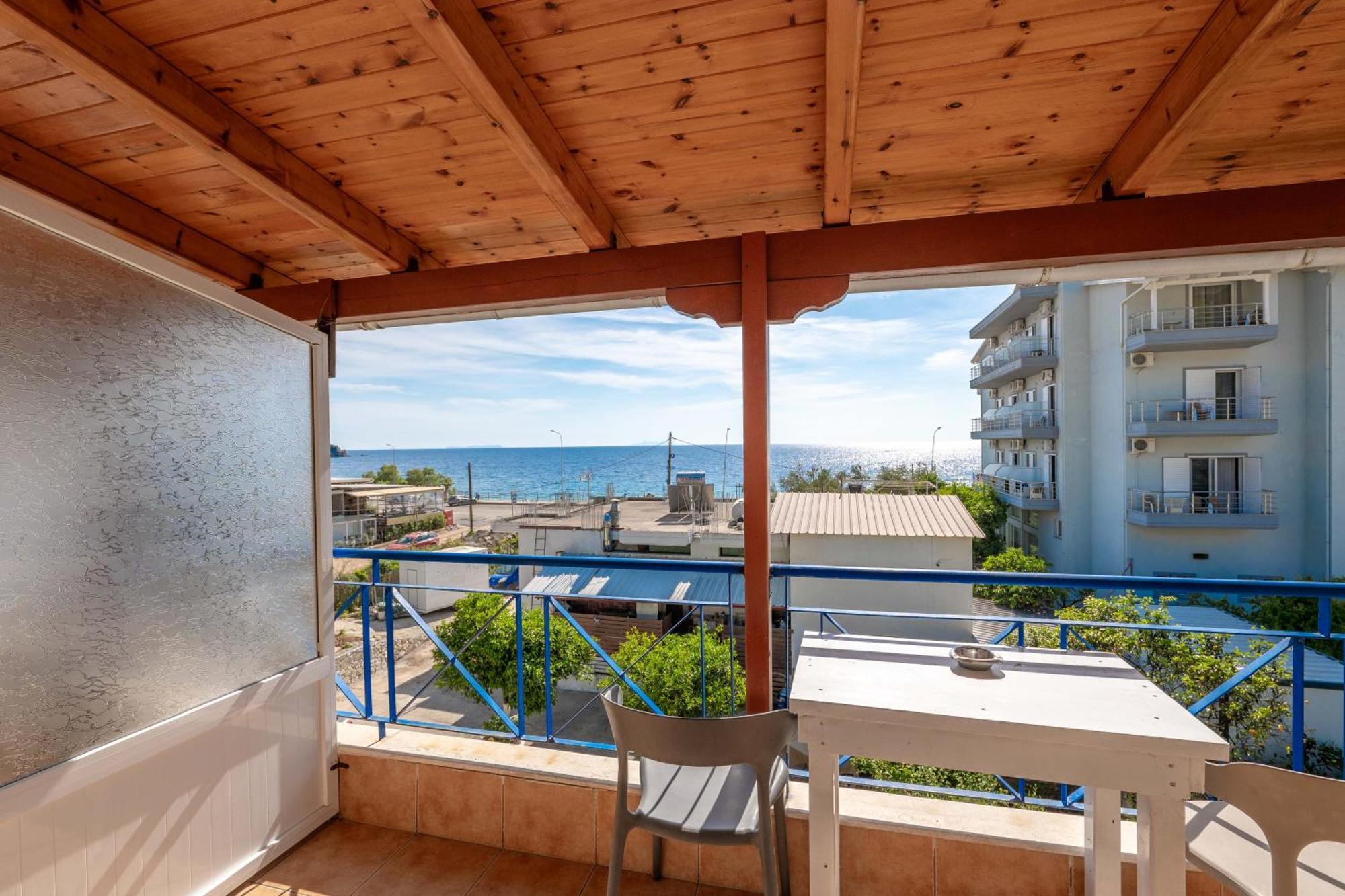 Hotel Portokali Himare Exterior photo